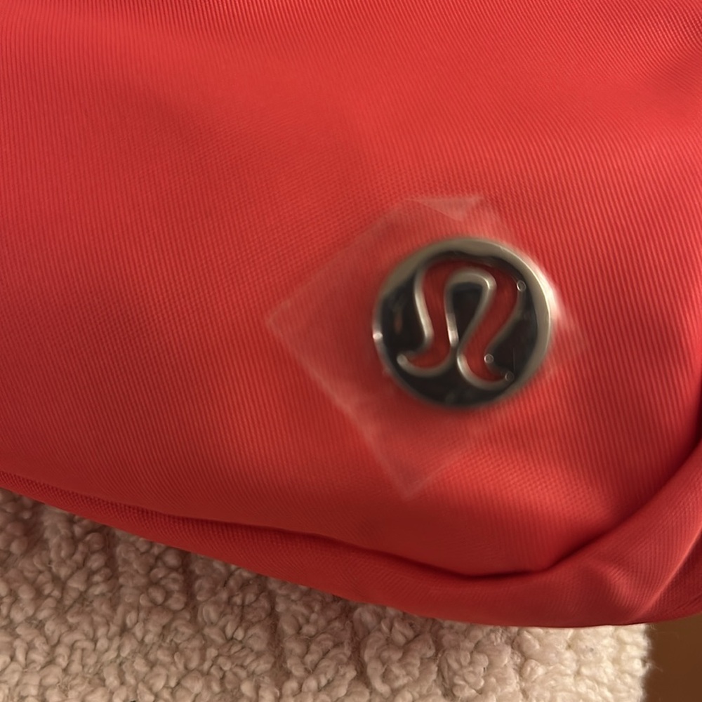 lululemon Pink Everywhere Belt Bag 1L Versatile Water-Repellent Fabric - Picture 3 of 10